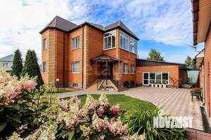 Дом 361м&sup2;, 3-этажный, участок 15 сот.  