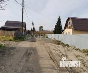 Дом 30м&sup2;, 2-этажный, участок 13 сот.  