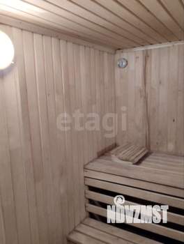 Дом 20м&sup2;, 2-этажный, участок 6 сот.  