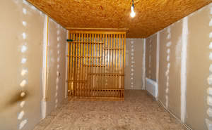 Дом 27м&sup2;, 2-этажный, участок 6 сот.  