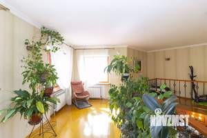 Дом 204м&sup2;, 2-этажный, участок 5 сот.  