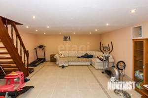 Дом 212м², 3-этажный, участок 11 сот.  