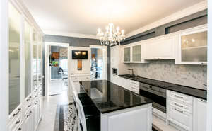 Дом 381м&sup2;, 3-этажный, участок 6 сот.  