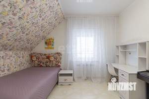 Дом 184м&sup2;, 2-этажный, участок 9 сот.  