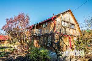 Дом 100м², 2-этажный, участок 6 сот.  