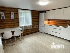 Дом 45м&sup2;, 2-этажный, участок 5 сот.  