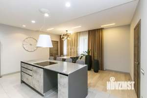 Дом 290м², 2-этажный, участок 5 сот.  
