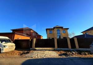 Дом 170м&sup2;, 2-этажный, участок 7 сот.  