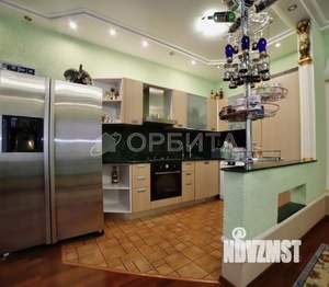 Дом 419м², 2-этажный, участок 17 сот.  
