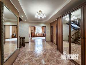 Дом 360м², 3-этажный, участок 14 сот.  