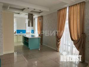Дом 291м², 2-этажный, участок 7 сот.  