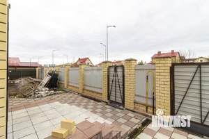 Дом 150м², 3-этажный, участок 10 сот.  