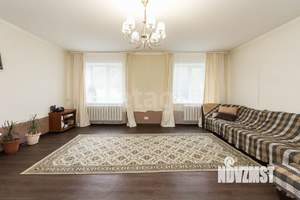 Дом 236м², 3-этажный, участок 5 сот.  