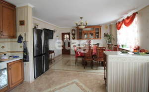 Дом 450м², 3-этажный, участок 11 сот.  