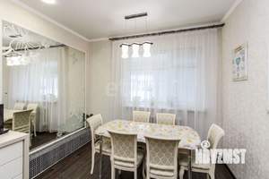 Дом 142м&sup2;, 2-этажный, участок 7 сот.  