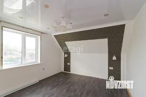 Дом 80м&sup2;, 2-этажный, участок 9 сот.  