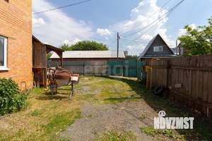 Дом 180м&sup2;, 3-этажный, участок 8 сот.  