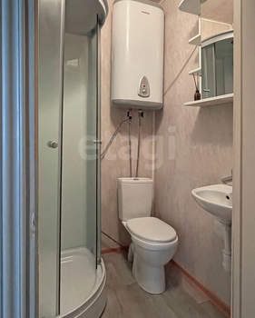 Дом 117м&sup2;, 2-этажный, участок 6 сот.  