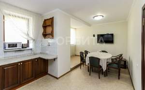 Дом 210м&sup2;, 3-этажный, участок 0 сот.  