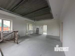Дом 400м², 3-этажный, участок 15 сот.  