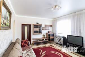 Дом 240м&sup2;, 2-этажный, участок 18 сот.  