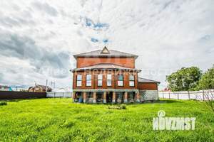 Коттедж 350м&sup2;, 3-этажный, участок 10 сот.  