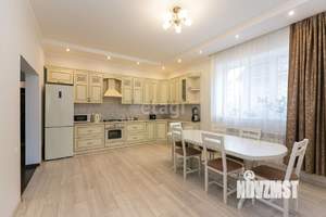 Дом 165м², 2-этажный, участок 6 сот.  