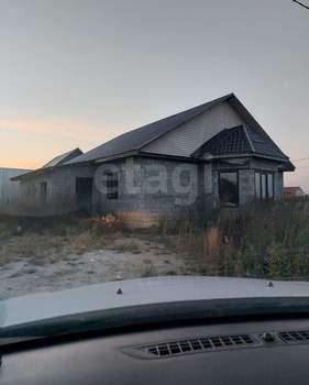 Дом 114м&sup2;, 1-этажный, участок 893 сот.  