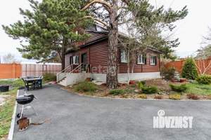 Дом 400м&sup2;, 3-этажный, участок 30 сот.  