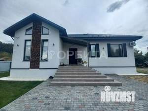 Дом 190м², 2-этажный, участок 8 сот.  