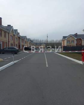 Дом 154м&sup2;, 3-этажный, участок 1 сот.  