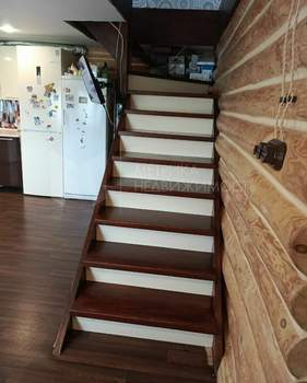 Дом 68м&sup2;, 2-этажный, участок 10 сот.  