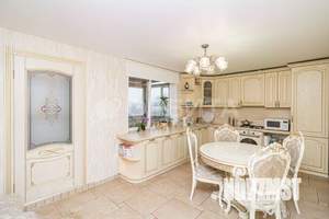 Дом 228м², 2-этажный, участок 11 сот.  