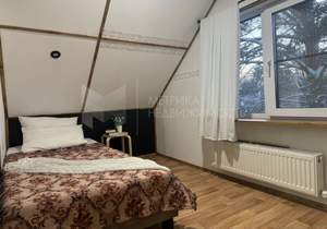 Дом 99м&sup2;, 2-этажный, участок 10 сот.  