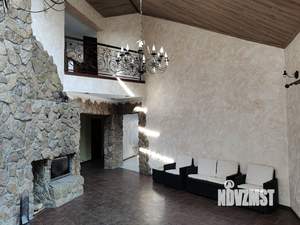 Дом 750м², 2-этажный, участок 11 сот.  