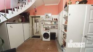 Дом 206м², 2-этажный, участок 10 сот.  