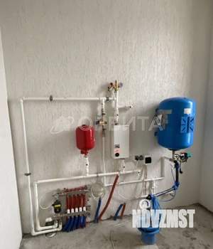 Дом 130м&sup2;, 2-этажный, участок 6 сот.  