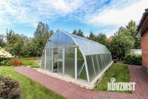 Дом 361м&sup2;, 3-этажный, участок 15 сот.  