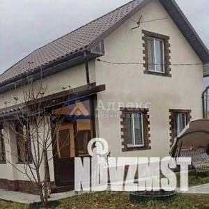 Дом 80м&sup2;, 2-этажный, участок 8 сот.  