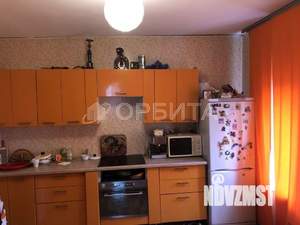 Дом 100м&sup2;, 2-этажный, участок 4 сот.  