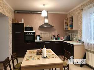 Дом 195м², 2-этажный, участок 8 сот.  