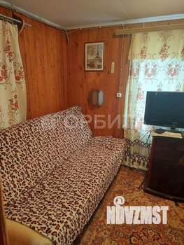 Дом 42м&sup2;, 2-этажный, участок 4 сот.  