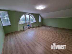 Коттедж 397м², 3-этажный, участок 7 сот.  