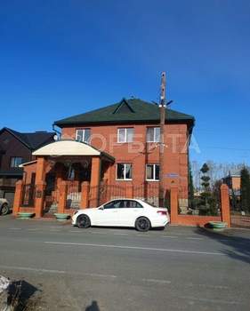 Дом 358м&sup2;, 2-этажный, участок 0 сот.  