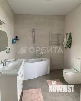 Дом 221м², 2-этажный, участок 6 сот.  