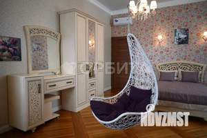 Дом 354м², 2-этажный, участок 16 сот.  