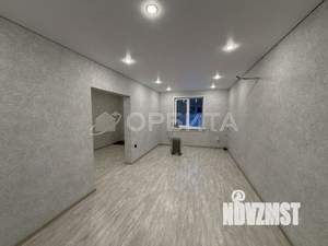 Дом 60м&sup2;, 2-этажный, участок 9 сот.  