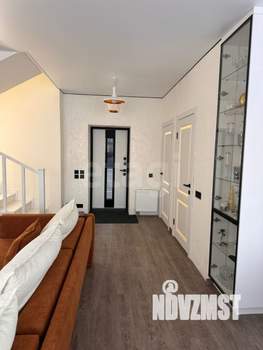 Таунхаус 102м&sup2;, 3-этажный, участок 2 сот.  