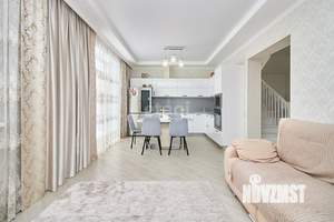 Дом 120м², 2-этажный, участок 6 сот.  