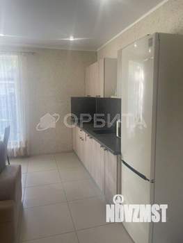 Дом 100м², 2-этажный, участок 6 сот.  